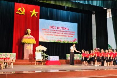 Trường MN Lai Thành tích cực tham gia và thực hiện tốt chuyên đề  “Bồi dưỡng hướng dẫn và thực hiện kế hoạch giáo dục cá nhân cho trẻ em khuyết tật lứa tuổi mầm non học hoà nhập trong cơ sở giáo dục mầm non” của Sở GD&ĐT Ninh Bình